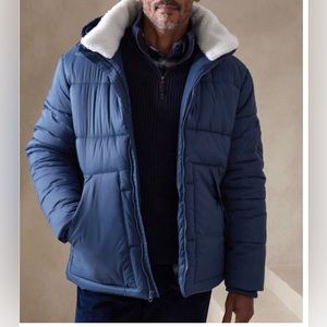 NEW! Banana Republic Sherpa Collar Puffer Jacket Size Medium Prussian Blue
